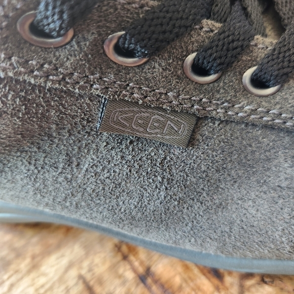 Keen lace up shoes Size 7 - Picture 4 of 10